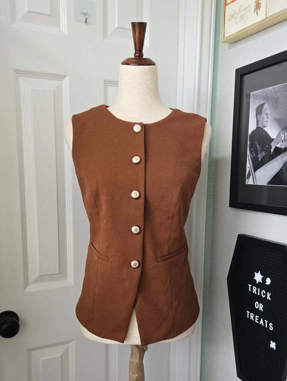 T.J.Maxx Brown Sleeveless Button Front Vest, NWOT, S-M